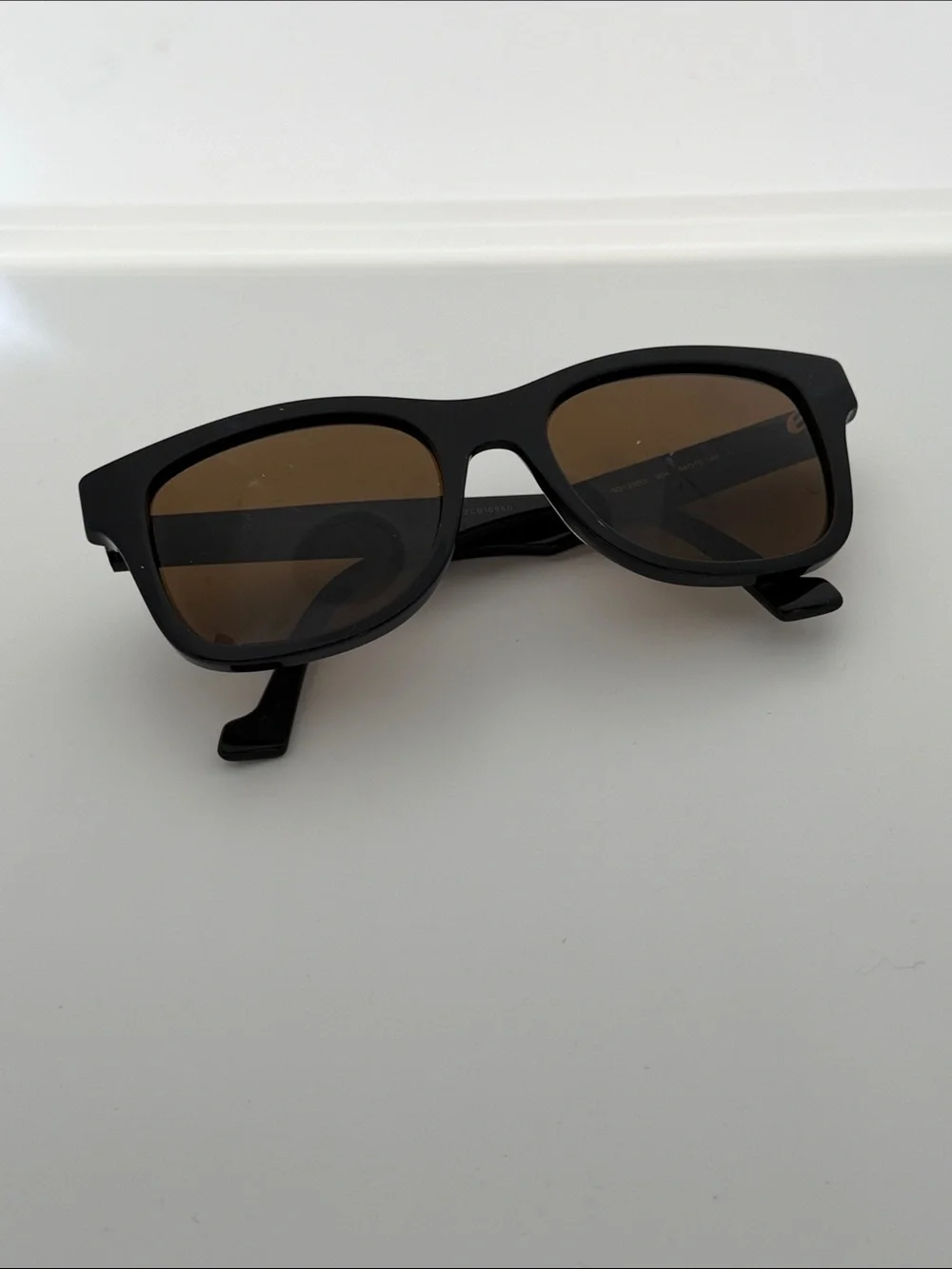 Gucci Black Sunglasses with Brown Lenses and Velvet Case